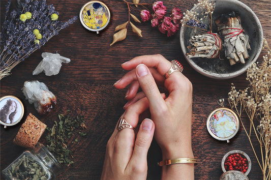 How to Apply Solid Perfume for Long-Lasting Scent